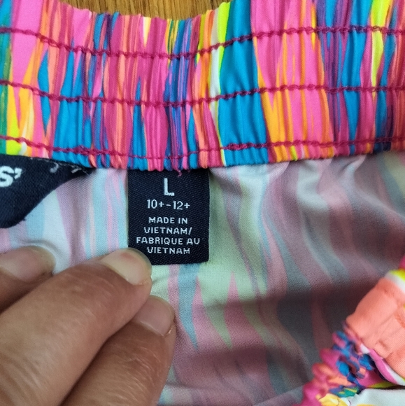 Land's End Girls Active Short Sized L(10-12) - Picture 7 of 8